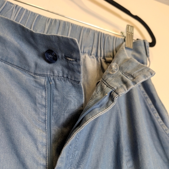Walter Baker Denim Blue Jasmine Pleated Medium Wash High-Waist Shorts Size XL - Picture 4 of 7